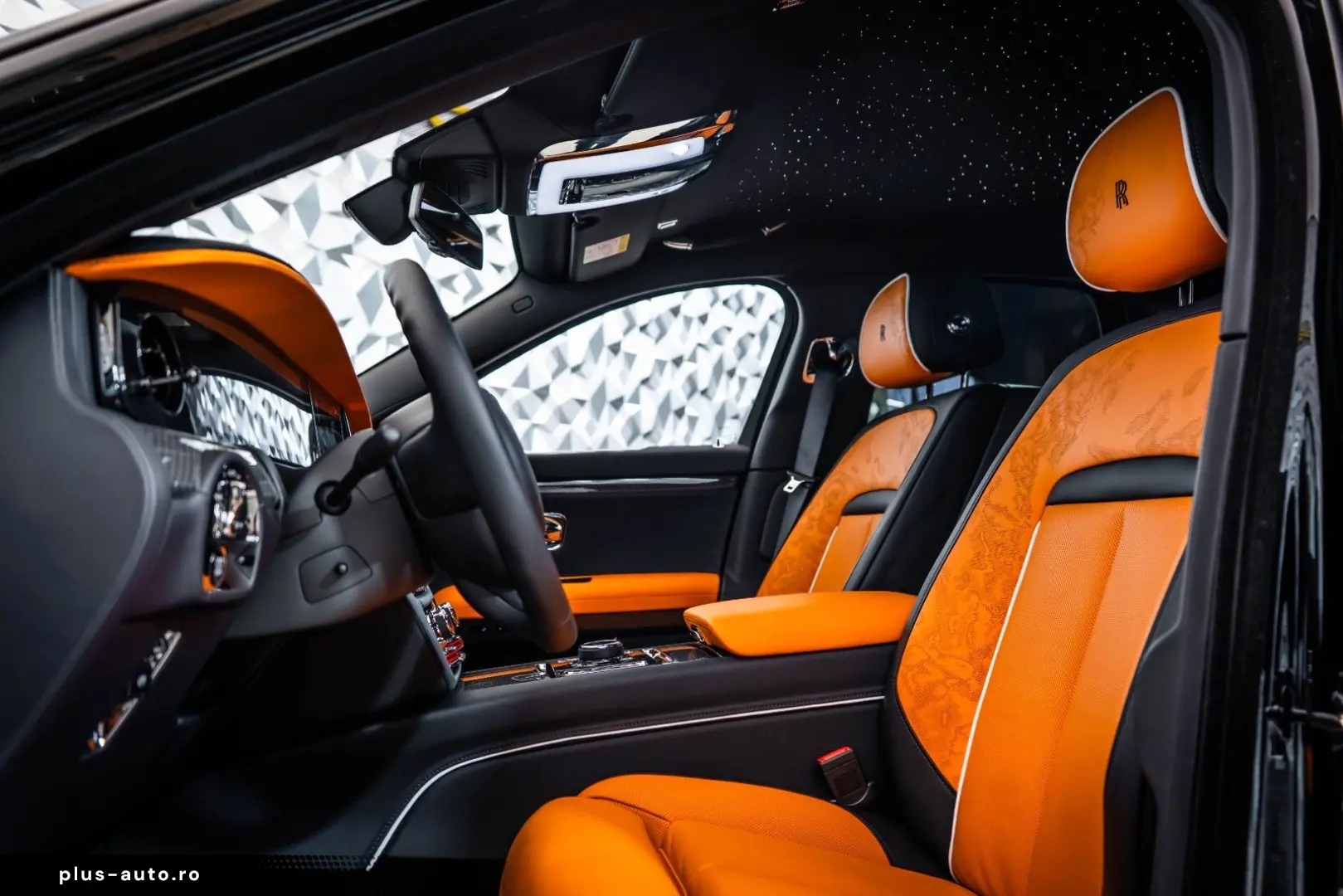 ROLLS ROYCE Ghost Black Badge - Shooting Star - Rear Theatre