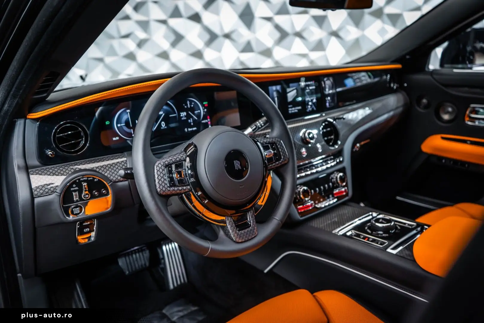 ROLLS ROYCE Ghost Black Badge - Shooting Star - Rear Theatre