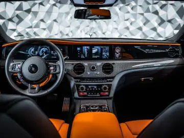 ROLLS ROYCE Ghost Black Badge - Shooting Star - Rear Theatre