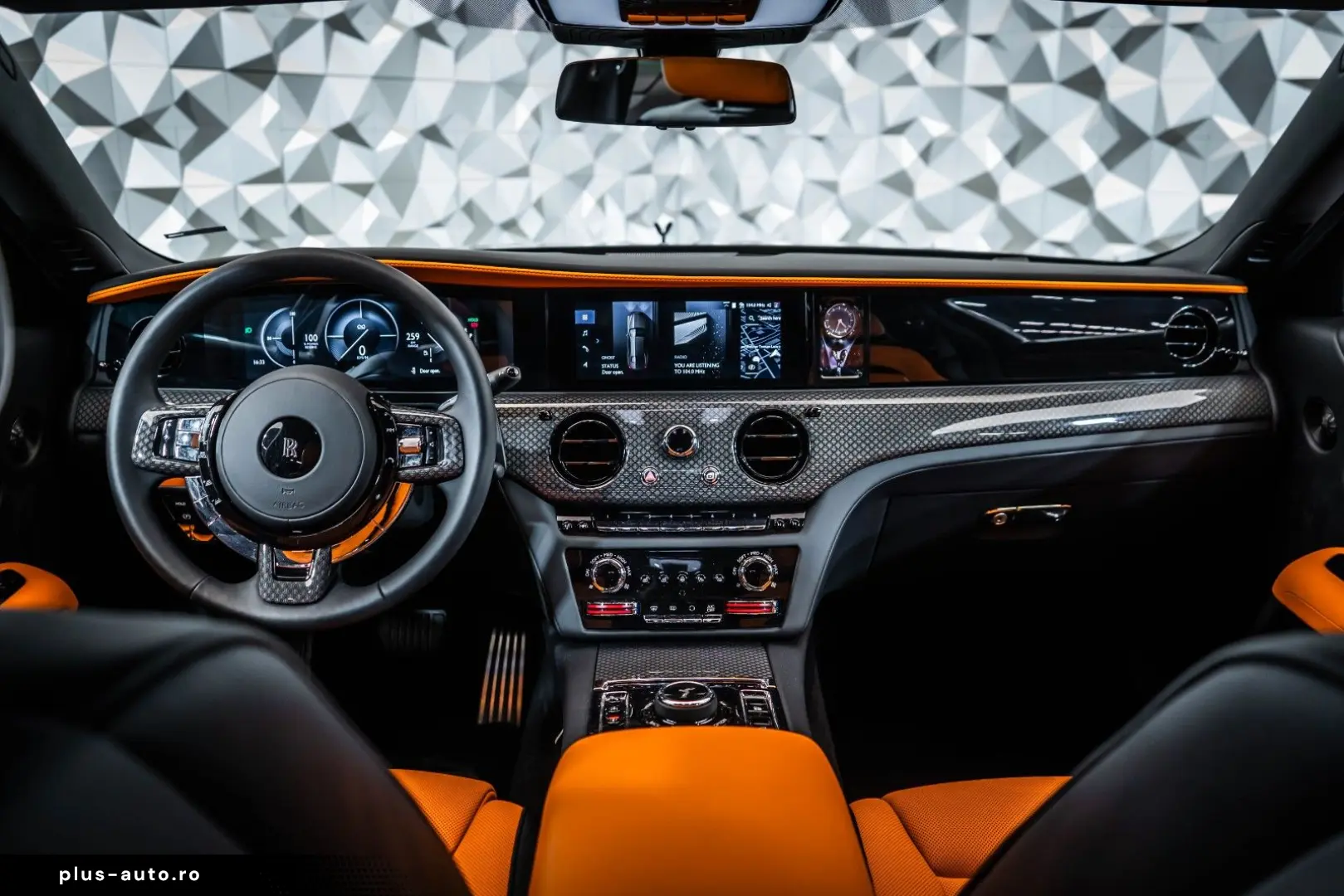 ROLLS ROYCE Ghost Black Badge - Shooting Star - Rear Theatre