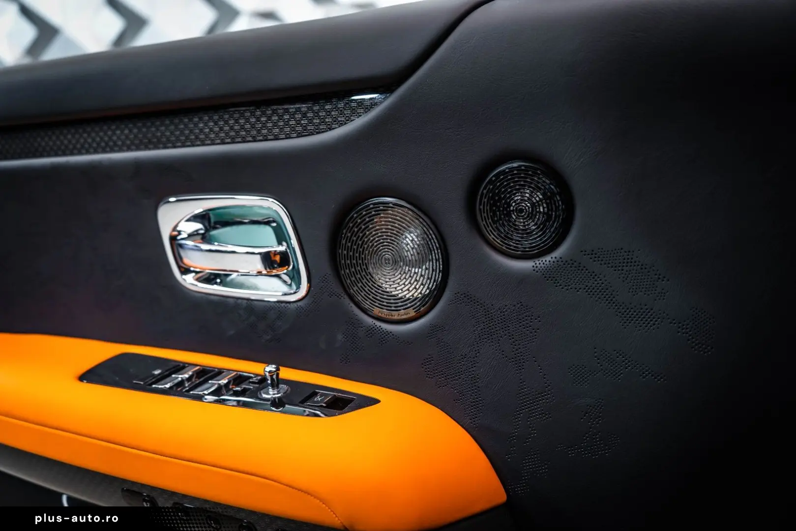ROLLS ROYCE Ghost Black Badge - Shooting Star - Rear Theatre