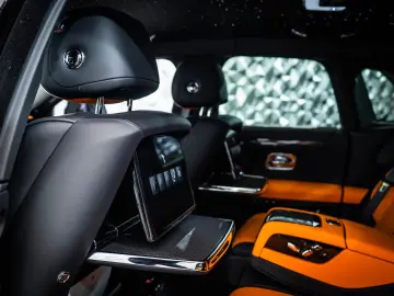ROLLS ROYCE Ghost Black Badge - Shooting Star - Rear Theatre