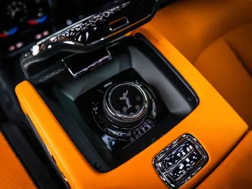 ROLLS ROYCE Ghost Black Badge - Shooting Star - Rear Theatre