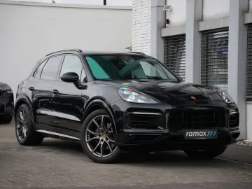PORSCHE Cayenne E-Hybrid SPORTDESIGN-LUFTF-PANO-HUD-VOLL