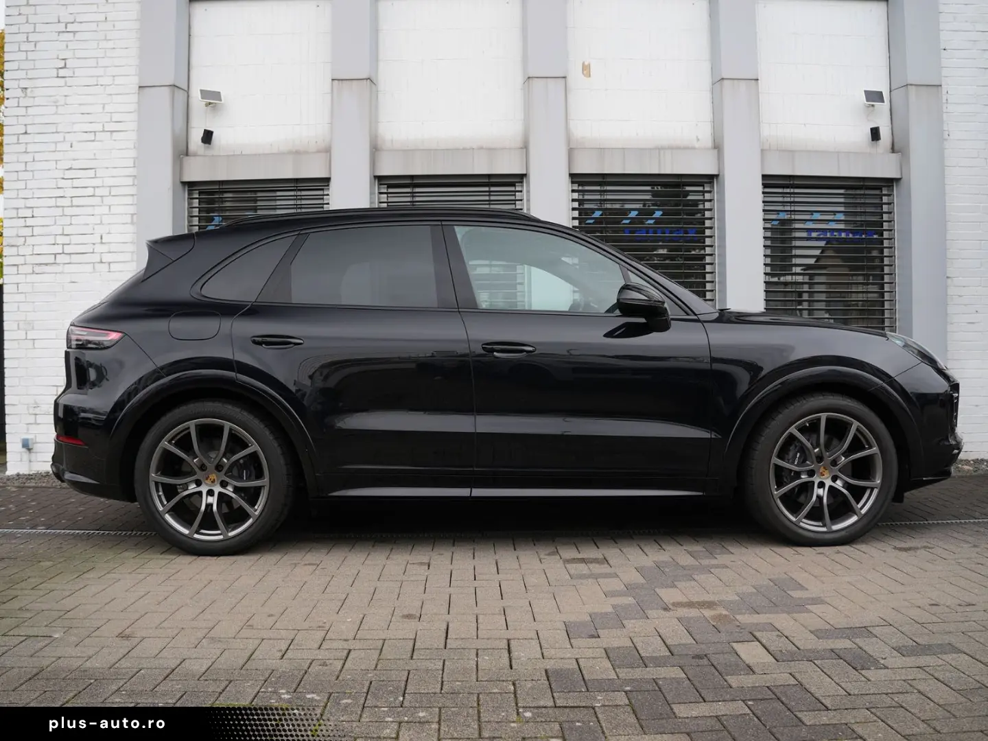 PORSCHE Cayenne E-Hybrid SPORTDESIGN-LUFTF-PANO-HUD-VOLL
