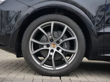 PORSCHE Cayenne E-Hybrid SPORTDESIGN-LUFTF-PANO-HUD-VOLL