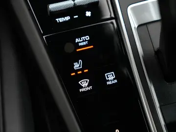PORSCHE Cayenne E-Hybrid SPORTDESIGN-LUFTF-PANO-HUD-VOLL