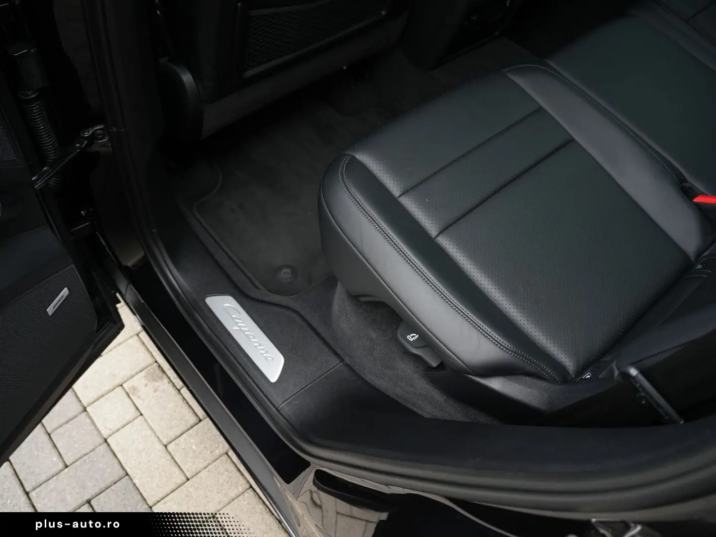 PORSCHE Cayenne E-Hybrid SPORTDESIGN-LUFTF-PANO-HUD-VOLL