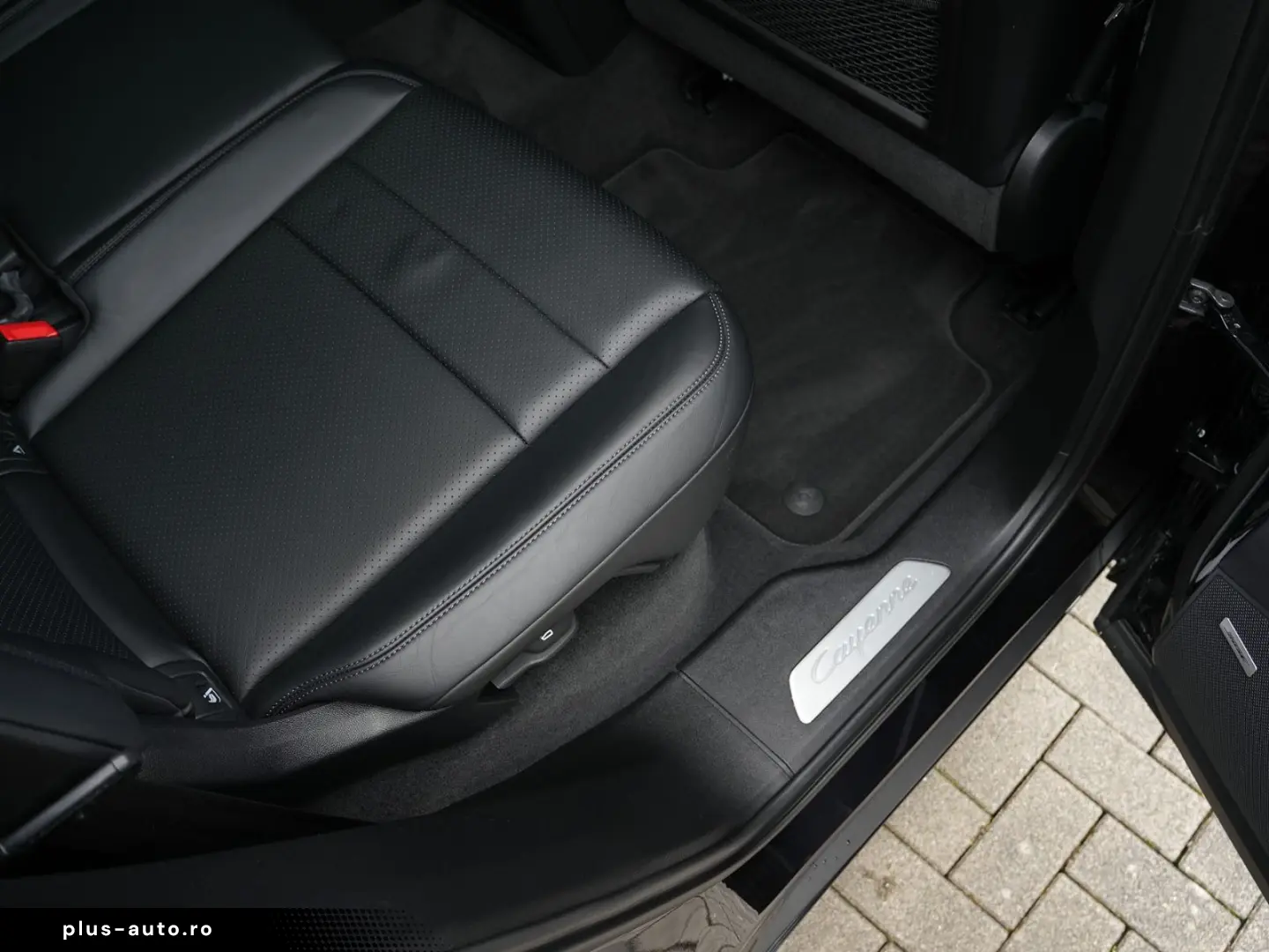 PORSCHE Cayenne E-Hybrid SPORTDESIGN-LUFTF-PANO-HUD-VOLL