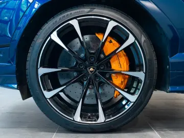 LAMBORGHINI Urus S Pano B&O Carbon Service NEU