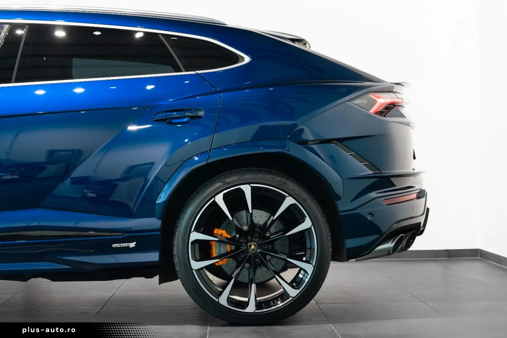 LAMBORGHINI Urus S Pano B&O Carbon Service NEU