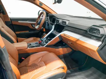 LAMBORGHINI Urus S Pano B&O Carbon Service NEU