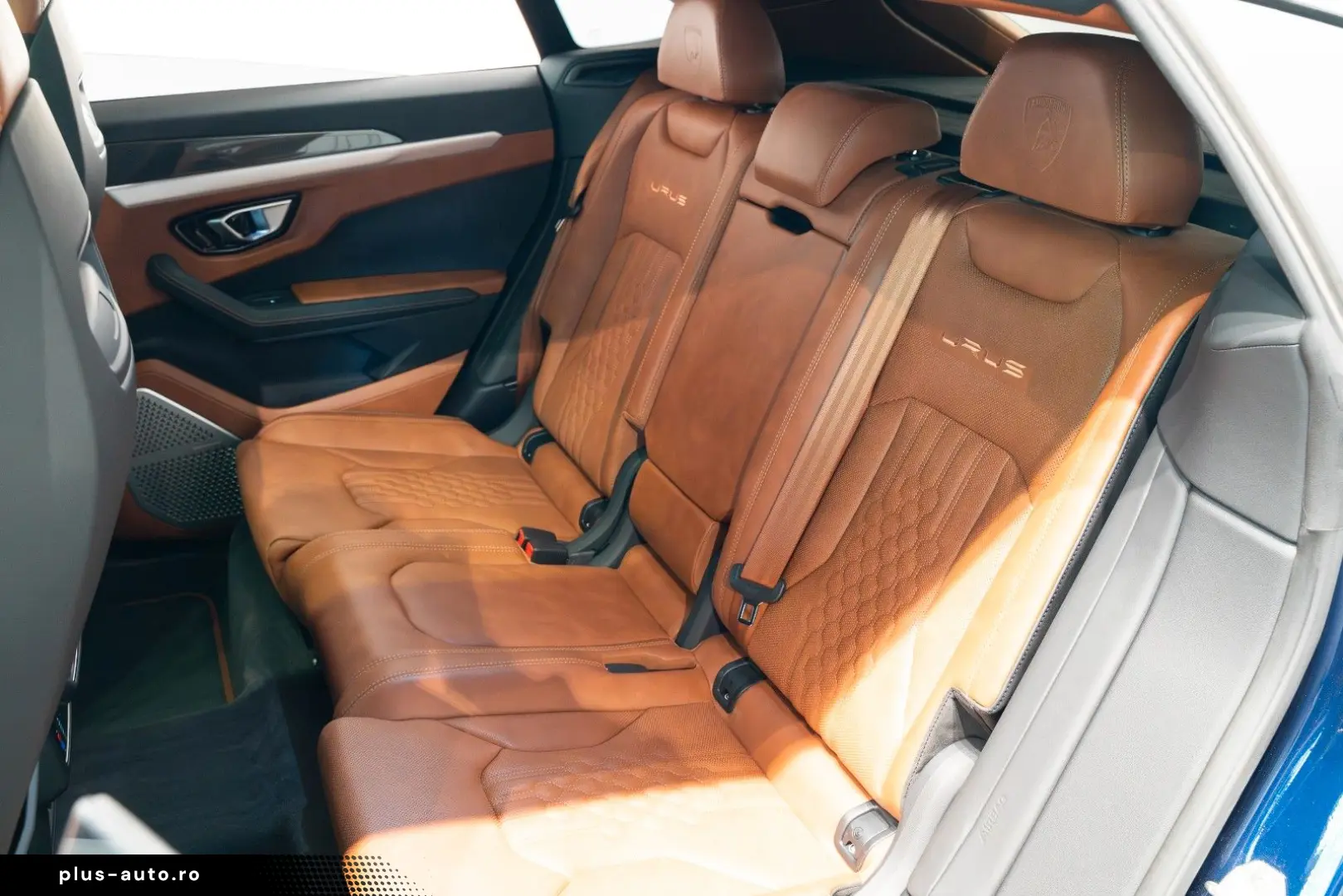 LAMBORGHINI Urus S Pano B&O Carbon Service NEU