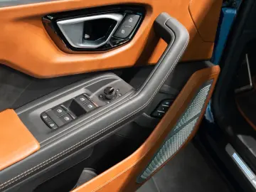 LAMBORGHINI Urus S Pano B&O Carbon Service NEU