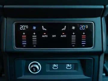 LAMBORGHINI Urus S Pano B&O Carbon Service NEU