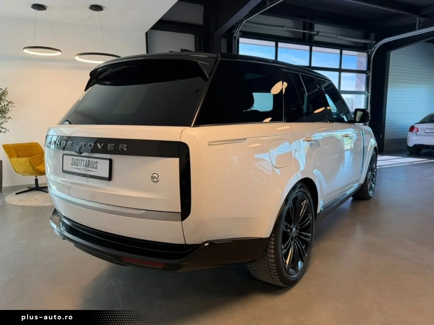 LAND ROVER Range Rover  SV 615PS Business Class 360  AHK 23