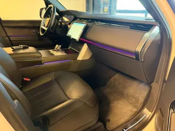 LAND ROVER Range Rover  SV 615PS Business Class 360  AHK 23
