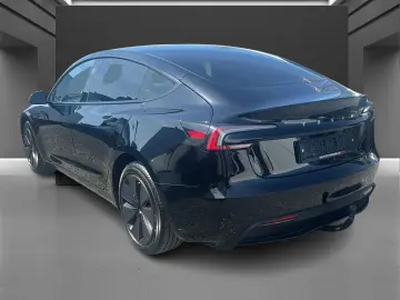 TESLA Model 3 325 PS Klima Navi Leder Sitzh Pano-D AHK