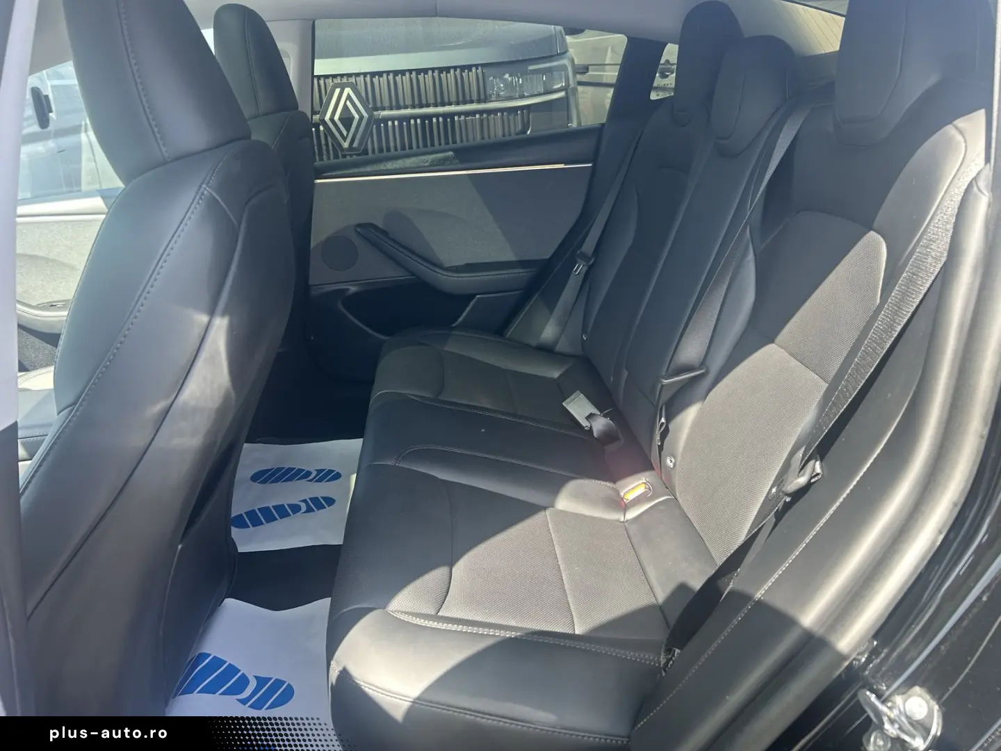TESLA Model 3 325 PS Klima Navi Leder Sitzh Pano-D AHK