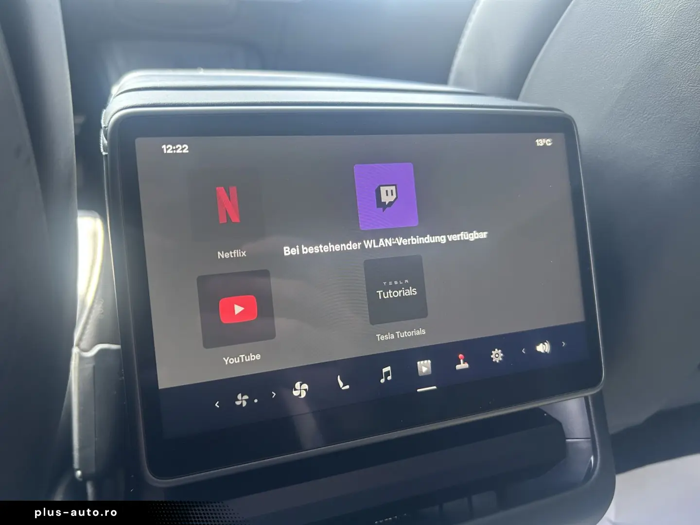 TESLA Model 3 325 PS Klima Navi Leder Sitzh Pano-D AHK
