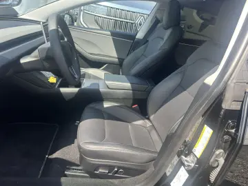 TESLA Model 3 325 PS Klima Navi Leder Sitzh Pano-D AHK