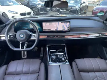 BMW i7 M70 xDrive ExecutiveLoungeSeat