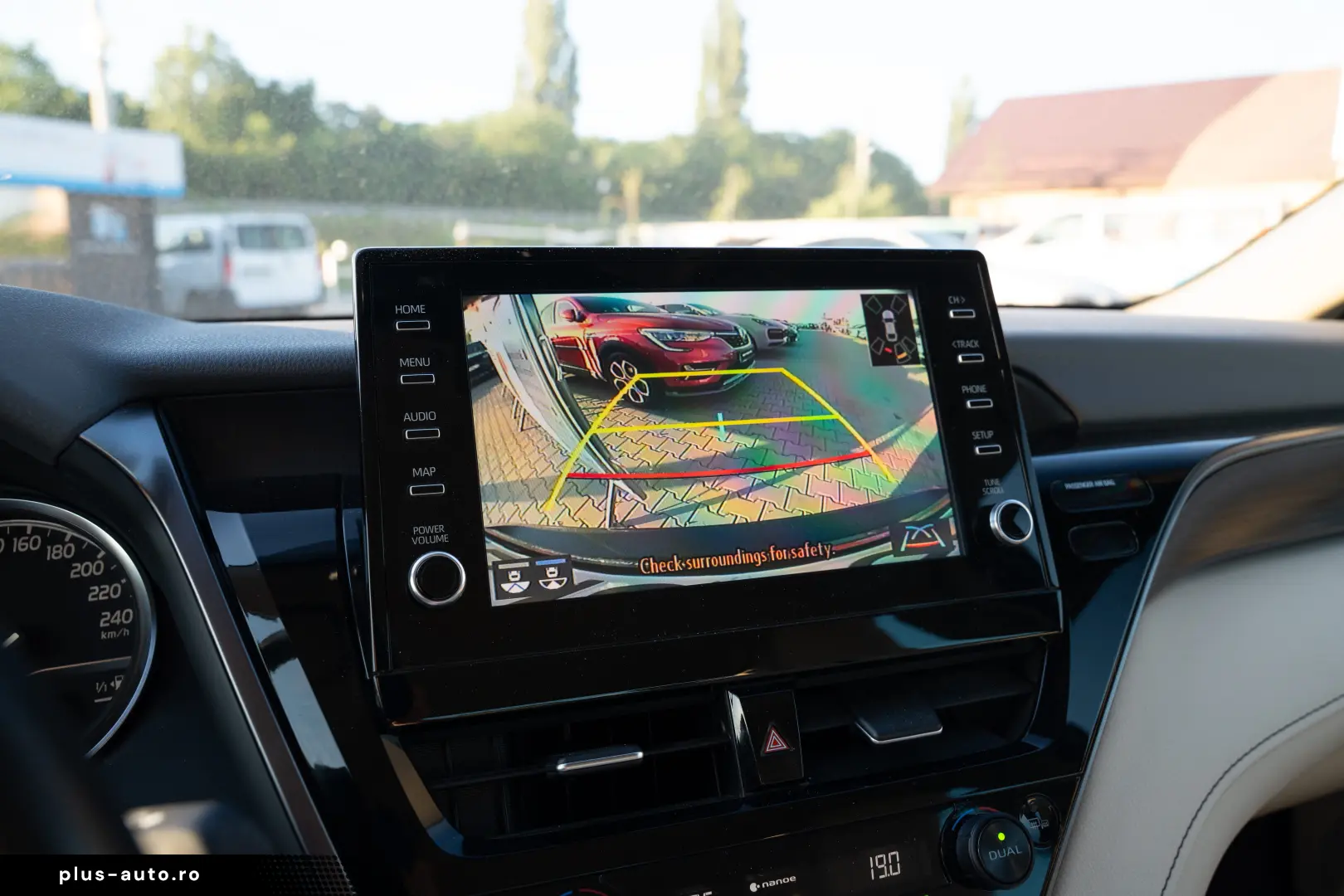 Toyota Camry 2.5 Hybrid Dynamic E-CVT