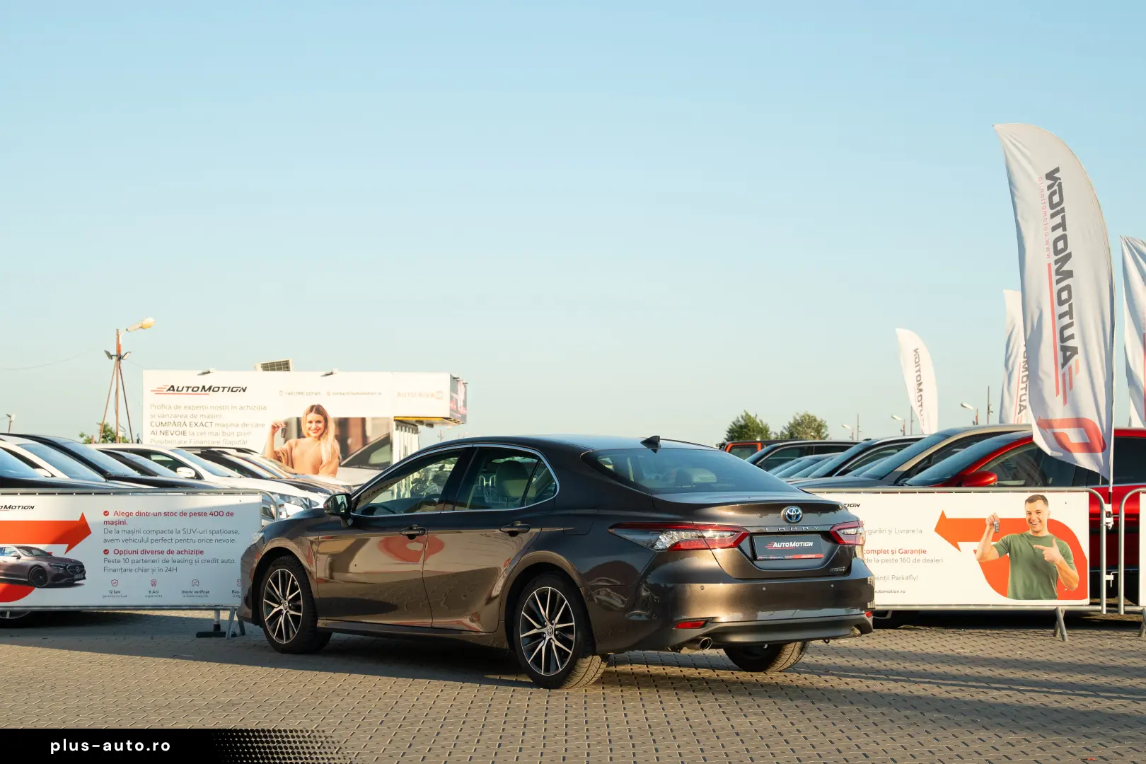 Toyota Camry 2.5 Hybrid Dynamic E-CVT