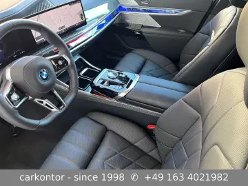 BMW i7 xDr M70  M SPORT PRO  LOUNGE SEAT DIAMOND