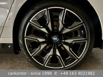 BMW i7 xDr M70  M SPORT PRO  LOUNGE SEAT DIAMOND