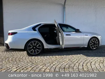 BMW i7 xDr M70  M SPORT PRO  LOUNGE SEAT DIAMOND