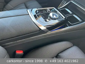 BMW i7 xDr M70  M SPORT PRO  LOUNGE SEAT DIAMOND