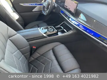 BMW i7 xDr M70  M SPORT PRO  LOUNGE SEAT DIAMOND