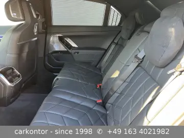 BMW i7 xDr M70  M SPORT PRO  LOUNGE SEAT DIAMOND