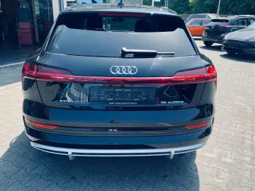 AUDI e-tron 55 Quat S LINE LUFT LED NAVI SHZ KAM B&O