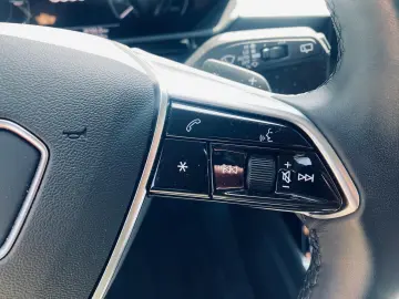 AUDI e-tron 55 Quat S LINE LUFT LED NAVI SHZ KAM B&O