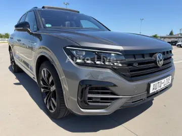 VW Touareg 3.0 TSI R LINE BlackS PAN MATRI LUFT VOL