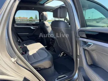 VW Touareg 3.0 TSI R LINE BlackS PAN MATRI LUFT VOL