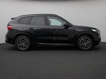 BMW iX1 xD30 M Sport Kamera DAB DrivAssist Komfort