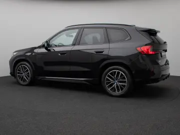 BMW iX1 xD30 M Sport Kamera DAB DrivAssist Komfort