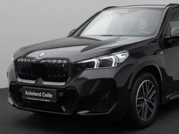 BMW iX1 xD30 M Sport Kamera DAB DrivAssist Komfort