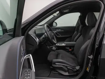 BMW iX1 xD30 M Sport Kamera DAB DrivAssist Komfort