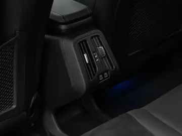 BMW iX1 xD30 M Sport Kamera DAB DrivAssist Komfort
