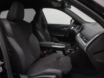 BMW iX1 xD30 M Sport Kamera DAB DrivAssist Komfort