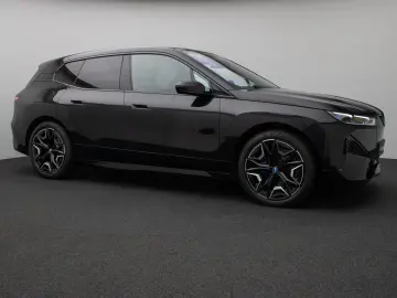 BMW iX M60 Panorama 360 Laser B&W SoftCl Massage 22