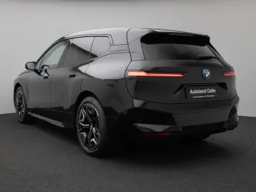 BMW iX M60 Panorama 360 Laser B&W SoftCl Massage 22