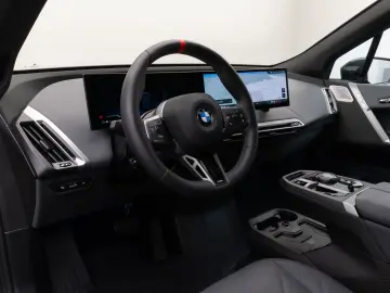 BMW iX M60 Panorama 360 Laser B&W SoftCl Massage 22