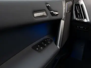 BMW iX M60 Panorama 360 Laser B&W SoftCl Massage 22