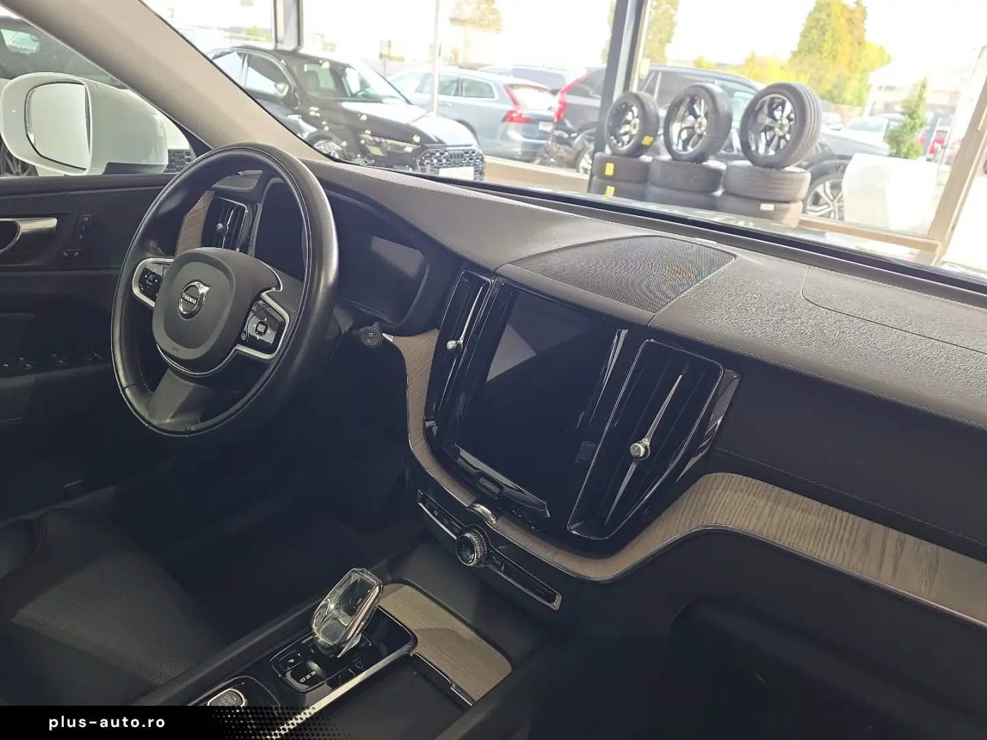 VOLVO XC60 B4 (D) Inscription AWD Leder Kamera WinterP