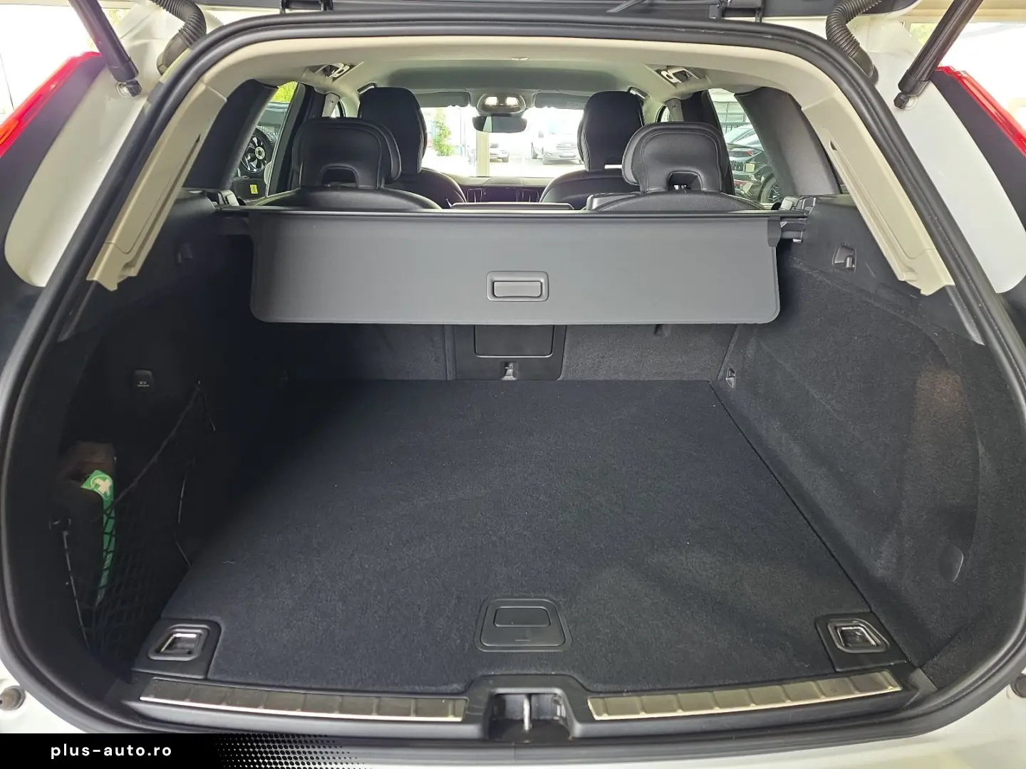 VOLVO XC60 B4 (D) Inscription AWD Leder Kamera WinterP